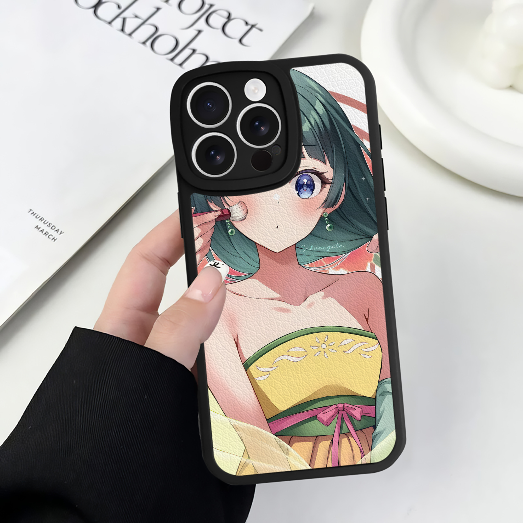 （画像用） 薬屋のひとりごと The Apothecary Diaries 【iPhone 16シリーズ対応】シリコンスマホケース（レザー調） 材質：シリコン